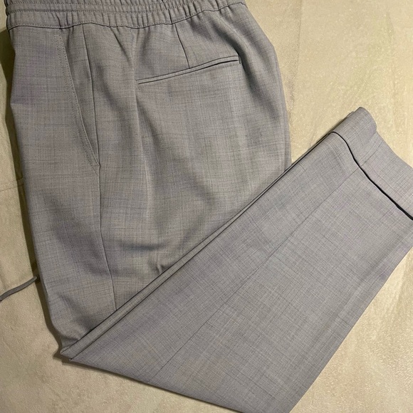 Club Monaco wool blend gray elastic waist dress pant. Size 8 - Picture 5 of 6